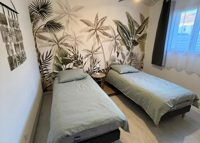 Dom & Val Holiday home *